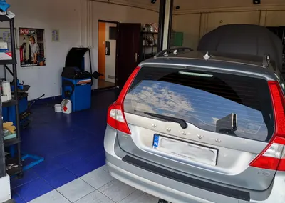 AutoSerwis Toruń - Warsztat samochodowy. Dynamiczna wymiana oleju.